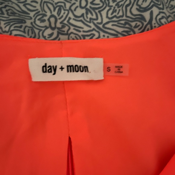 Day and Moon Drape Neck Crop Top - Picture 2 of 3
